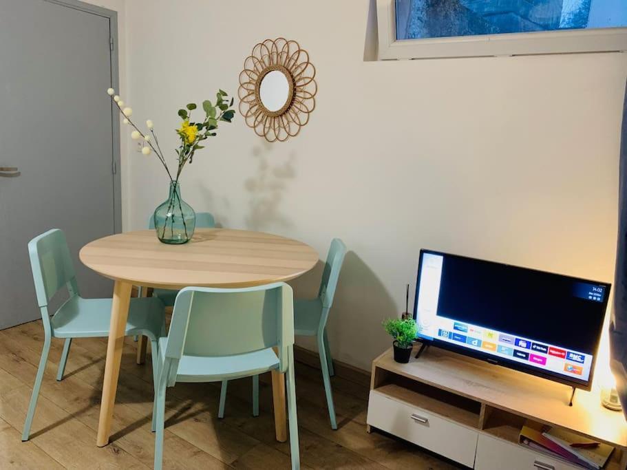 Cocooning Modern Design Studio Avesnes-sur-Helpe Экстерьер фото